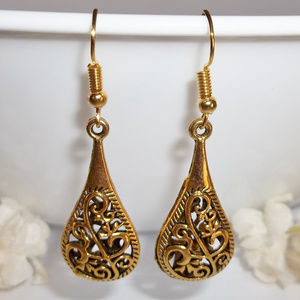 Long Gold Teardrop Earrings Set Elegant NWT 2685